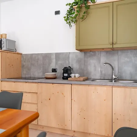 Golden 2 - Just Few Steps From The 아파트 데르비오