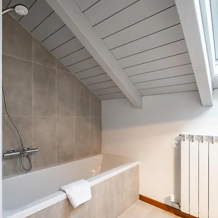 アパート Golden 2 - Just Few Steps From The デルヴィオ